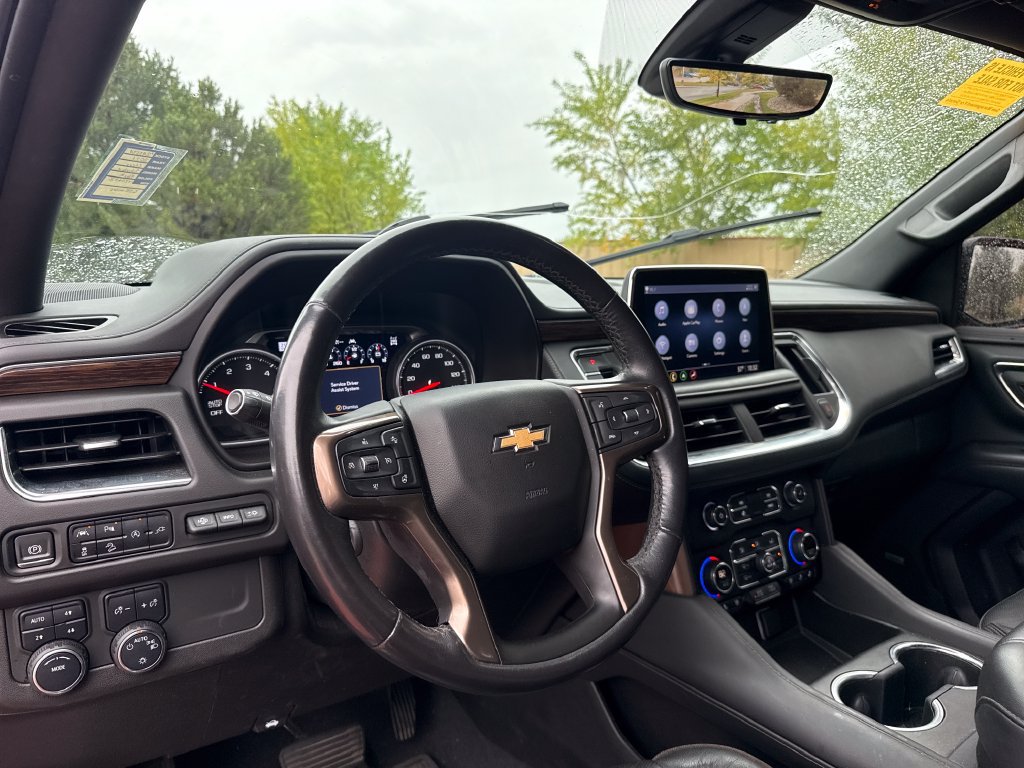 Used 2021 Chevrolet Suburban High Country w/ Premium Package 2 AWD/4WD image 13
