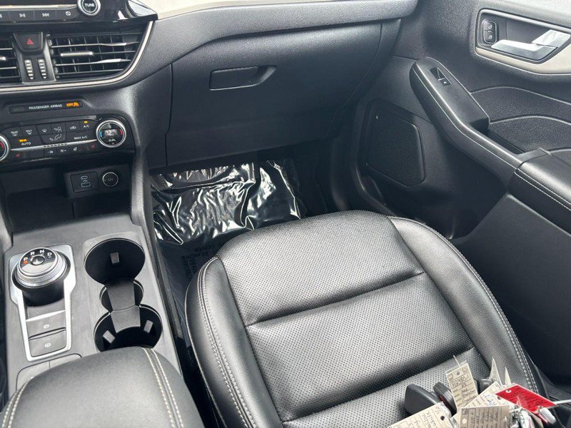 Used 2021 Ford Escape SEL FWD image 16