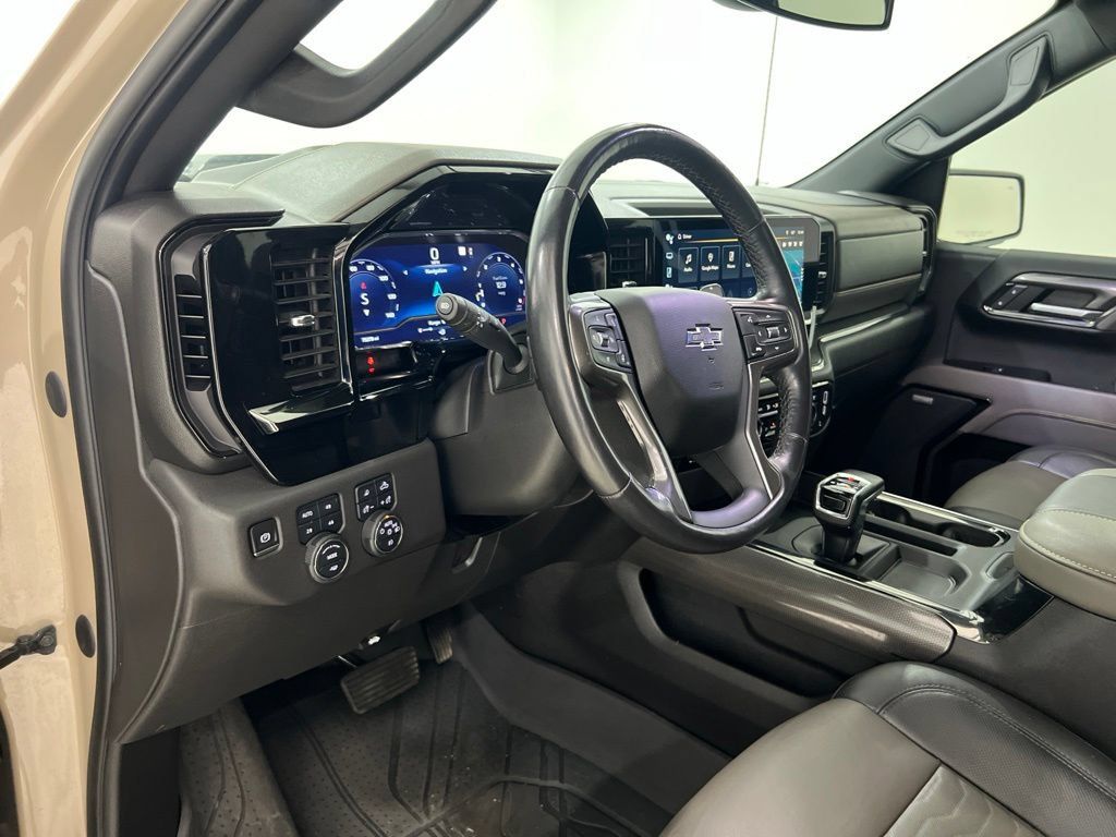 Used 2023 Chevrolet Silverado 1500 ZR2 AWD/4WD image 10