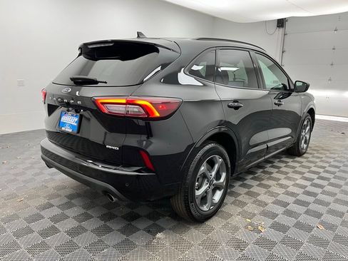 Certified 2023 Ford Escape ST-Line w/ Tech Pack #1 image 9