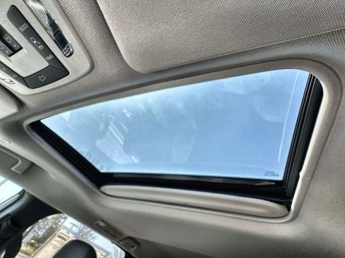 New 2026 Toyota Sienna XLE image 30