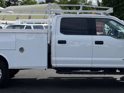 Used 2021 Ford F350 XLT AWD/4WD image 4