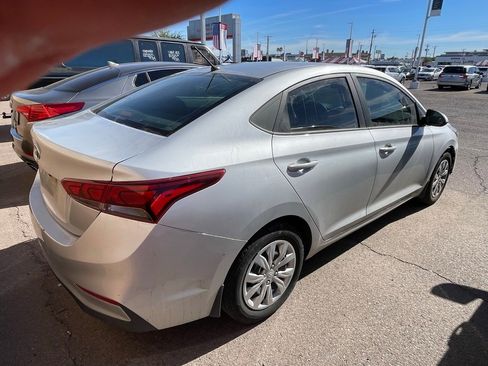 Used 2020 Hyundai Accent SE image 7
