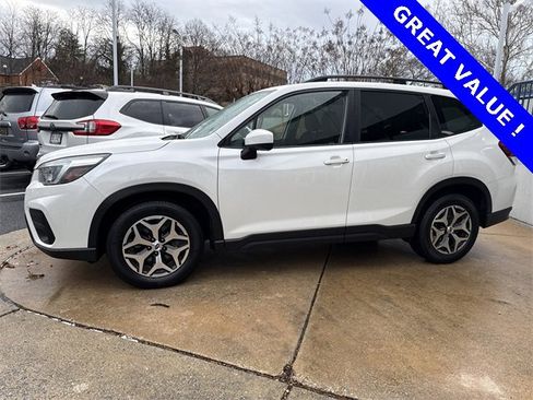 Used 2021 Subaru Forester Premium image 5