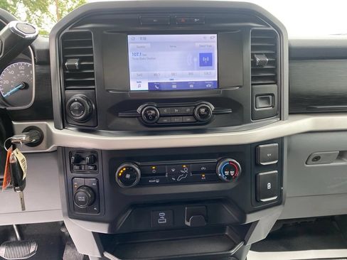 Used 2022 Ford F150 XLT w/ Trailer Tow Package AWD/4WD image 14