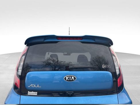 Used 2018 Kia Soul + image 4