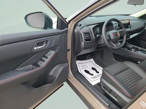 New 2026 Nissan Rogue Rock Creek image 6