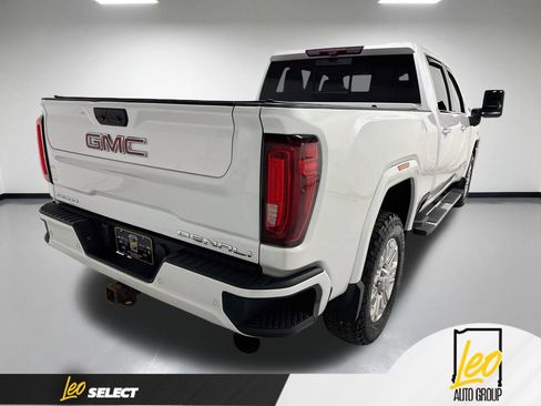 Used 2022 GMC Sierra 3500 Denali w/ Technology Package AWD/4WD image 8