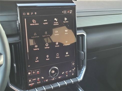 Used 2025 GMC Acadia Elevation image 9