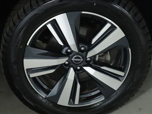 Used 2022 Nissan Rogue SL w/ SL Premium Package image 10