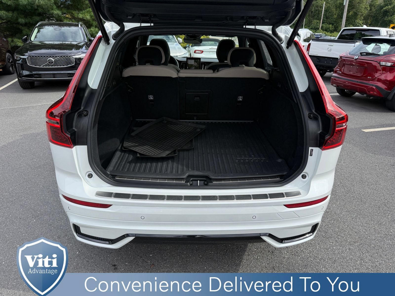 Used 2026 Volvo XC60 B5 Plus w/ Protection Package Premier AWD/4WD image 23