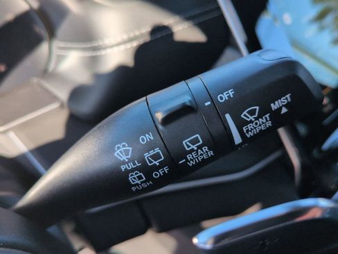 New 2025 Jeep Grand Cherokee Altitude AWD/4WD image 25