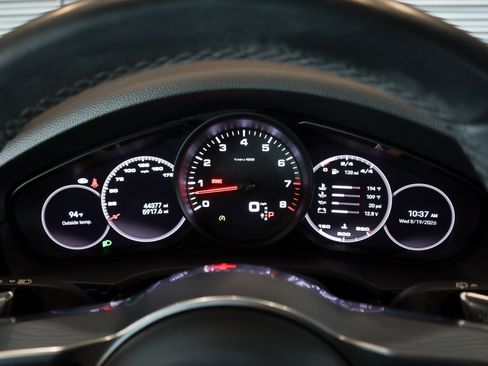 Certified 2023 Porsche Cayenne Platinum Edition AWD/4WD image 17