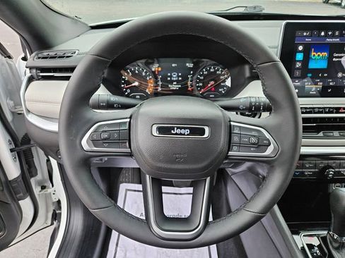 Used 2024 Jeep Compass Limited image 25
