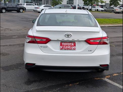 Used 2020 Toyota Camry LE FWD image 6