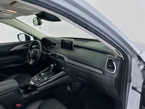 Used 2018 MAZDA CX-9 Touring w/ Touring Premium Package image 34