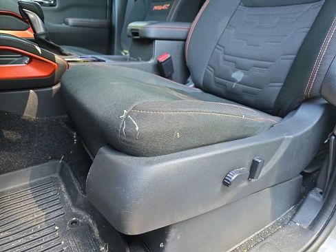 Used 2024 Nissan Frontier PRO-4X w/ Pro Convenience Package AWD/4WD image 24