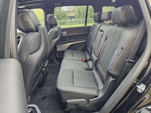 New 2027 Cadillac Vistiq Luxury AWD/4WD image 17