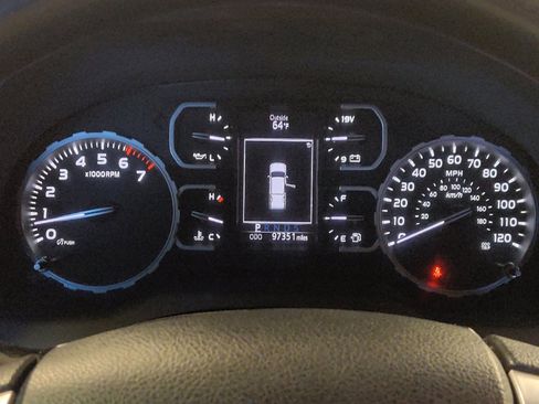 Used 2018 Toyota Tundra SR5 w/ SR5 Upgrade Package image 23