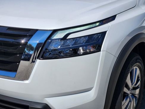 New 2025 Nissan Pathfinder SV w/ Cargo Package image 6