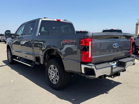 New 2026 Ford F250 Lariat w/ FX4 Off-Road Package AWD/4WD image 4