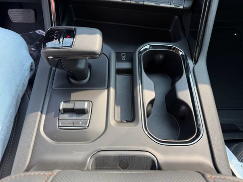 New 2026 GMC Sierra 1500 AT4 w/ AT4 Premium Package AWD/4WD image 25