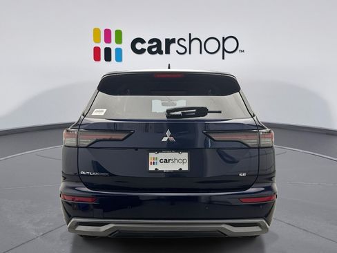 Used 2025 Mitsubishi Outlander SE AWD/4WD image 4
