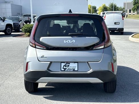 Used 2023 Kia Soul LX FWD image 26