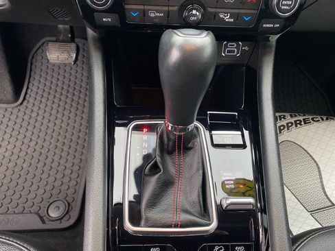 Used 2022 Jeep Compass Trailhawk w/ Trailhawk Convenience Group image 12