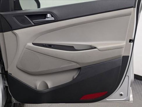 Used 2017 Hyundai Tucson SE image 23