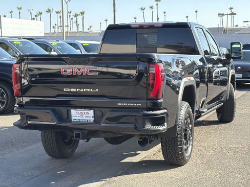 Used 2024 GMC Sierra 3500 Denali w/ Denali Reserve Package AWD/4WD image 5