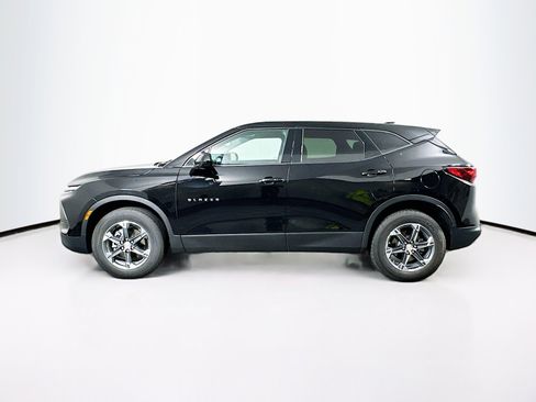 Used 2025 Chevrolet Blazer LT FWD image 4
