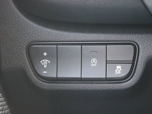 Certified 2024 Kia Seltos LX AWD/4WD image 16