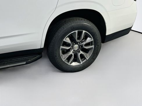 Used 2022 Chevrolet Tahoe LT AWD/4WD image 31