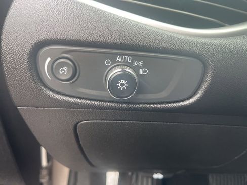 Used 2023 Chevrolet Malibu LT image 17