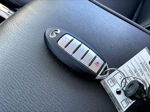 Certified 2019 INFINITI QX80 Luxe w/ All-Season Package image 13