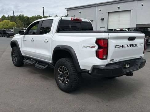 Used 2025 Chevrolet Colorado ZR2 AWD/4WD image 11