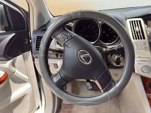 Used 2004 Lexus RX 330 w/ Premium Plus Pkg FWD image 15