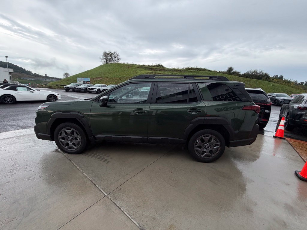 Used 2026 Subaru Outback Premium AWD/4WD image 4