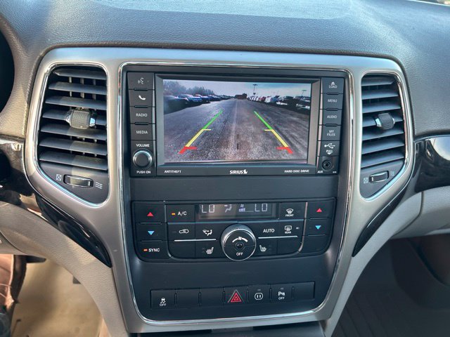 Used 2012 Jeep Grand Cherokee Laredo AWD/4WD image 26