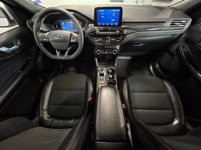 Used 2025 Ford Escape ST-Line Select AWD/4WD image 17