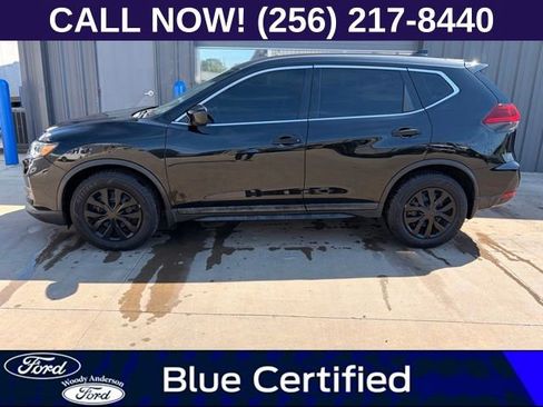 Used 2020 Nissan Rogue S FWD image 3