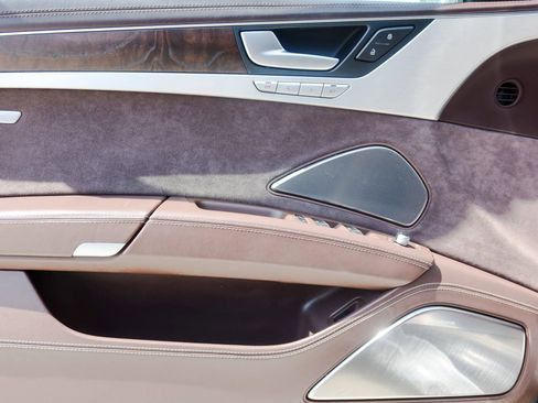 Used 2013 Audi S8 w/ Full Leather Pkg image 11