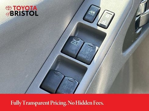 Used 2019 Nissan Frontier SV w/ Value Truck Package AWD/4WD image 25