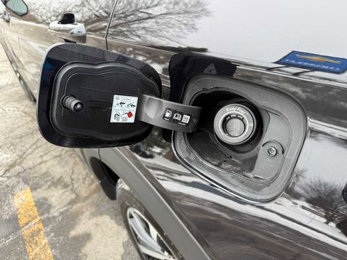 Used 2024 Ford Explorer ST-Line w/ Class IV Trailer Tow Package image 26