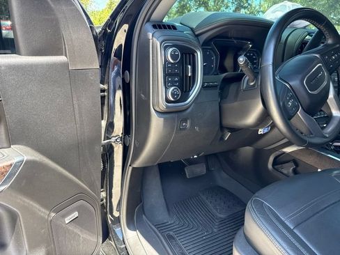 Used 2023 GMC Sierra 2500 Denali w/ Denali Ultimate Package AWD/4WD image 4