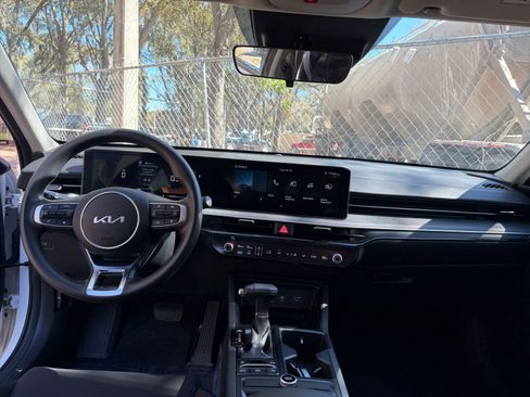 Used 2025 Kia K5 LXS image 29