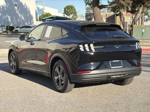 Used 2022 Ford Mustang Mach-E Select image 4