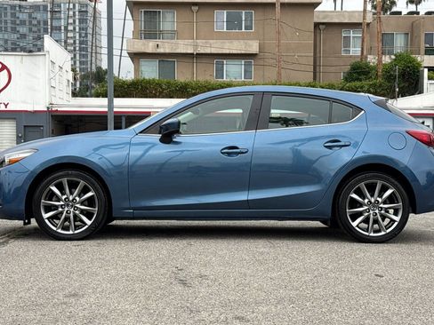 Used 2018 MAZDA MAZDA3 Touring FWD image 7