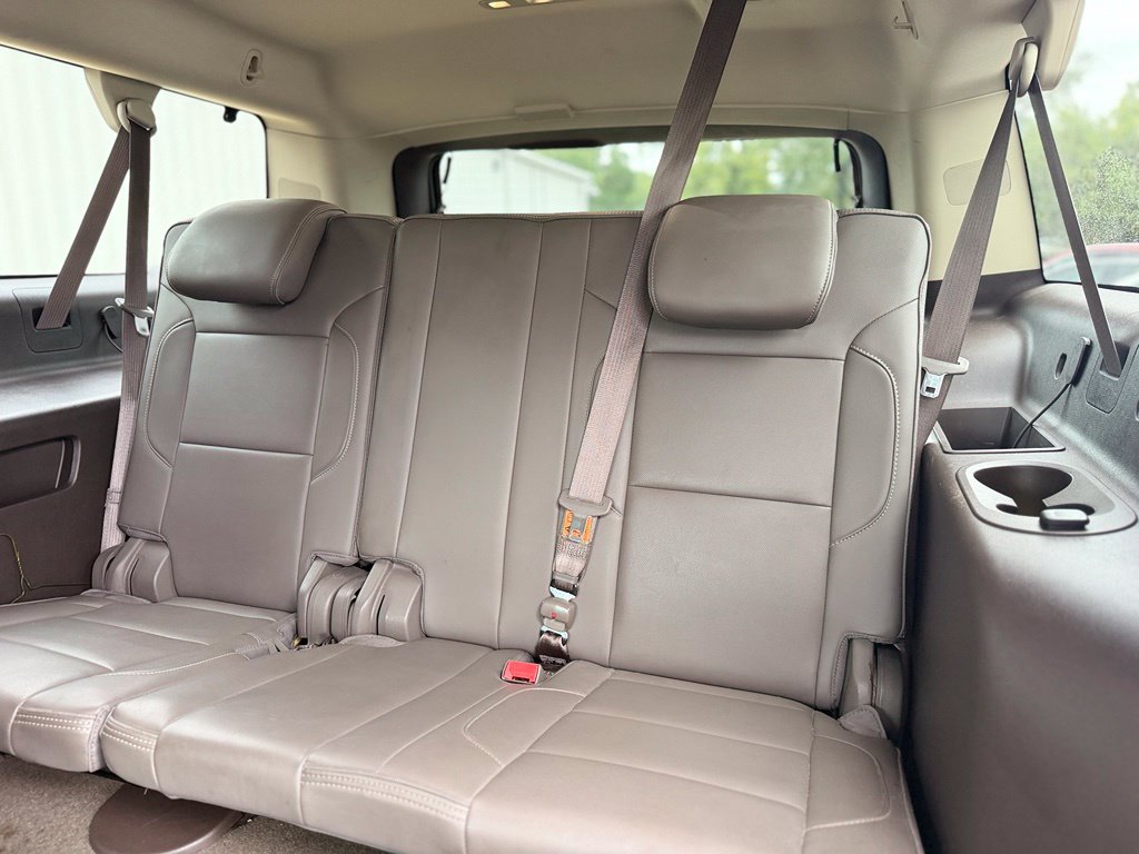 Used 2015 GMC Yukon XL Denali w/ Premium Package RWD image 25